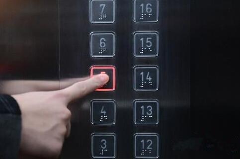為何電梯大修需要選擇比較專業(yè)的人員來完成？